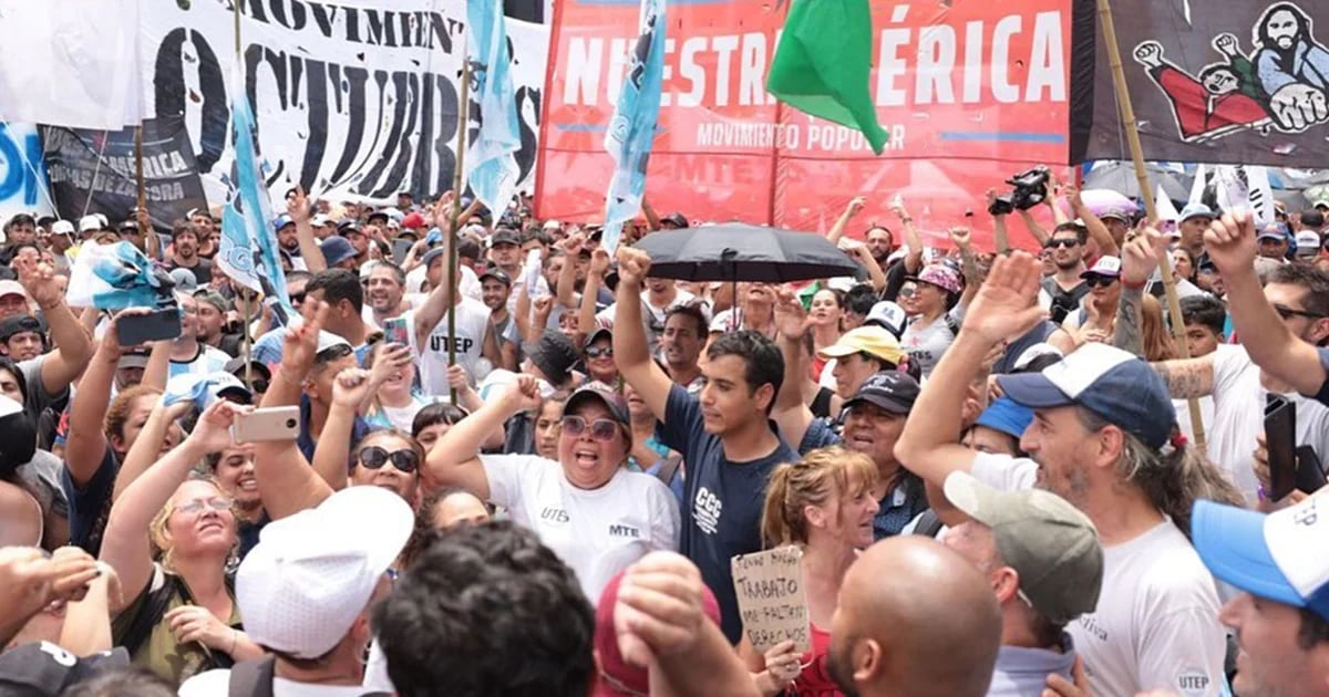 Los movimientos sociales y los piqueteros evalúan medidas de fuerza en conjunto contra el recorte  planes, subsidios y privatizaciones de Javier Milei