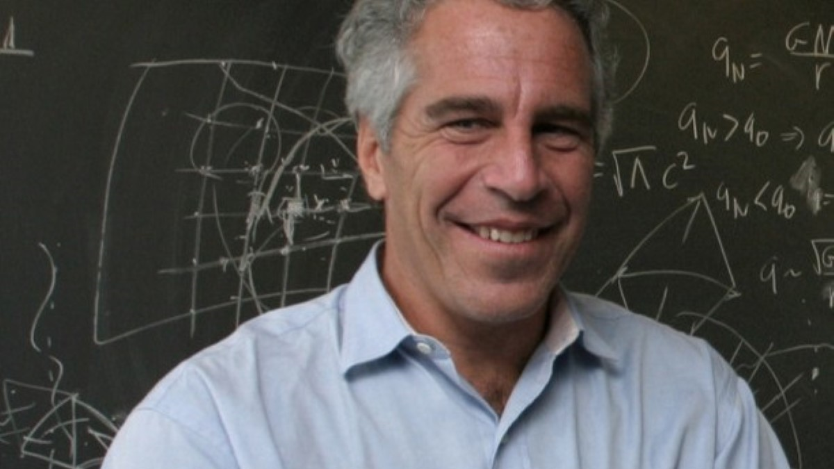 Epstein working as a physics and mathematics teacher for teens at the Dalton School.